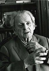 Emmanuel Levinas ( z życiorysu) (1906-1995), filozof francuski. Urodzony w Kownie w rodzinie żydowskiej. Uczeń E. Husserla.