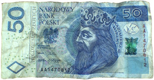 Emisja 1994 Emisja 2012 9) Zagniecenia Banknoty pogniecione można zwykle