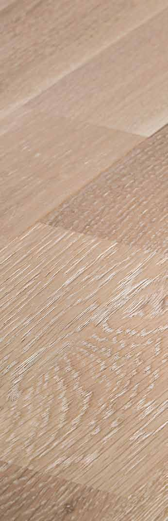 Oak is the quintessence of tradition. Coated in a cream colour, it achieves an effect of noble lightness.