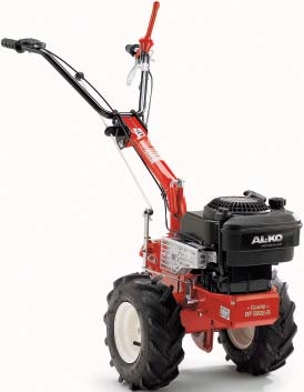 Urządzenie wielofunkcyjne COMBI BF 5002-R Opis produktu Silnik Briggs & Stratton Series 675 Pojemność skokowa (ccm) / kw / obr.