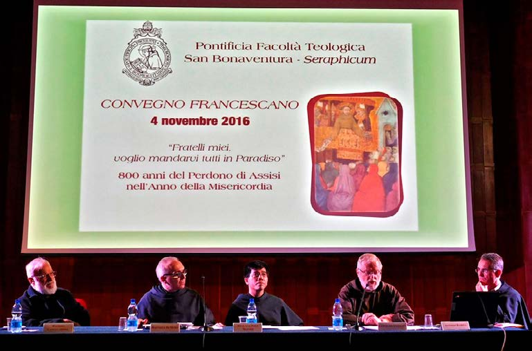WYDARZENIA 9 Seraphicum: sympozjum franciszkańskie Fr. Raffaele Di Muro, prezes międzynarodowy MI W piątek 4 listopada 2016 r. na Papieskim Wydziale Teologicznym Św.