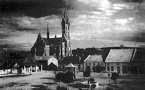 Ryc. 7. Widok na rynek w Kołaczycach od strony północno-zachodniej na początku XX wieku, fot. [w:] Archiuwm KHAUiSzP, s.v. Fig. 7. View of the market square in Kołaczyce from the northwest at the beginning of the 20 th century, photo [in:] Archive of KHAUiSzP, s.