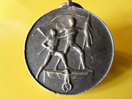 strona 1 Medal za anschluss Austrii 2010-06-17