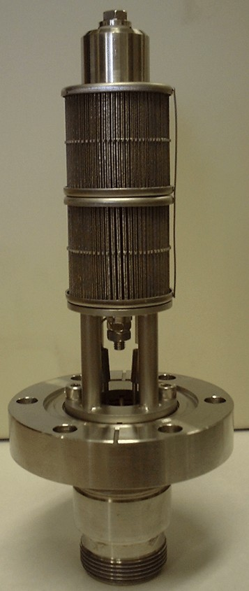 Non-Evaporable Getters (NEG) Stopy Zr-V-Fe lub Zr-Al: w powietrzu pokryte tlenkami (wymagają wygrzania