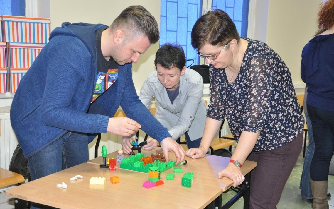 W przedsięwzięciu organizowanym we współpracy z Ośrodkiem Rozwoju Edukacji w Warszawie, uczestniczyli dyrektorzy i nauczyciele z terenu całej Polski.