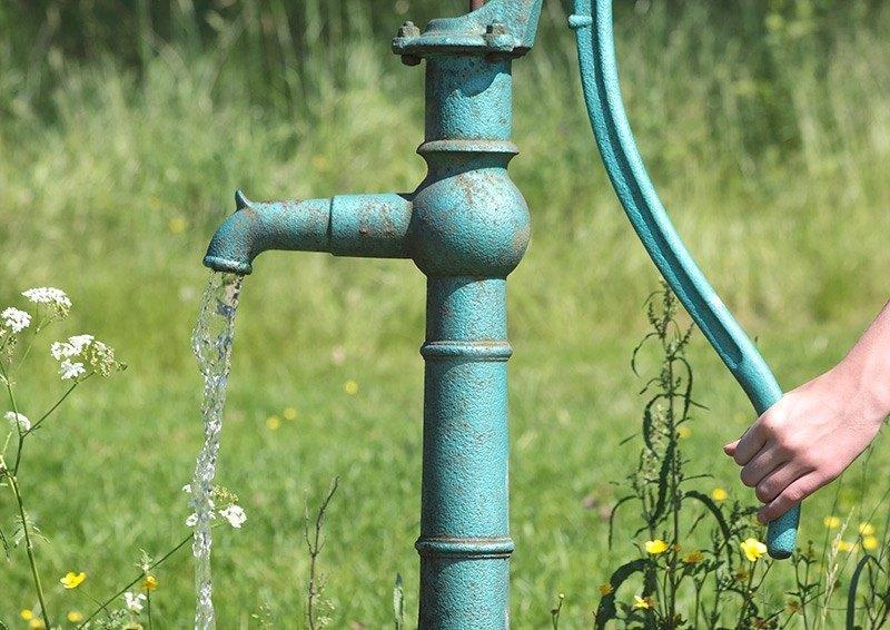 Niestety ich sprawność również nie jest imponująca, a w porównaniu z ilością przetłaczanej wody, zużywają one dość dużo energii.