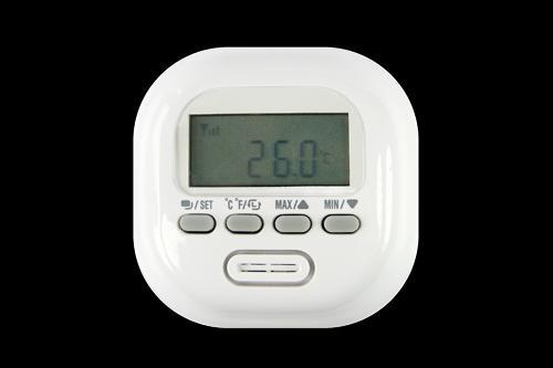 Elementy Systemu Fibaro Czujnik temperatury i wilgotności Czujka temperatury/wilgotności stale monitoruje temperaturę i wilgotność otoczenia.