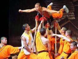 00 czasu pekińskiego Przed południem zwiedzanie sławnego Klasztoru Shaolin