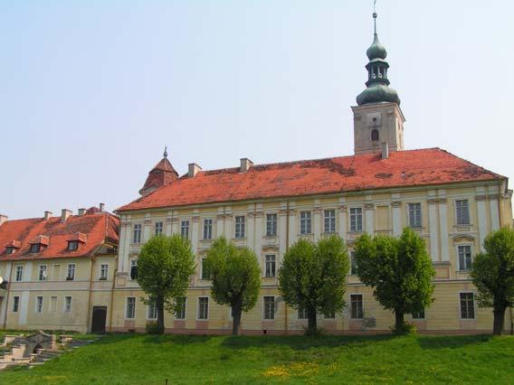 Zdjęcie 35 i 36: Obiekty zabytkowe w Oleśnicy Małej i Marszowicach.