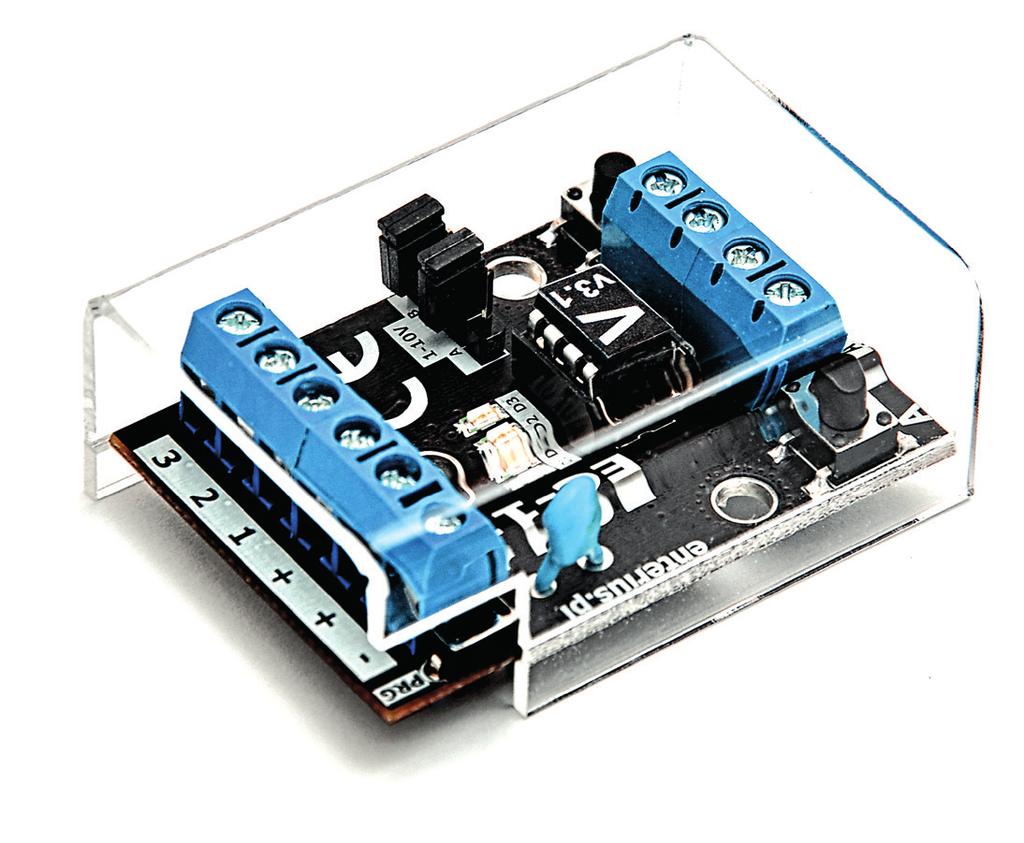 Ściemniacze oświetlenia LED EC-11D Cyfrowy ściemniacz LED Cyfrowy ściemniacz dla LED jest wielofunkcyjnym, profesjonalnym urządzeniem służącym do kontroli jasności podłączonych do niego źródeł