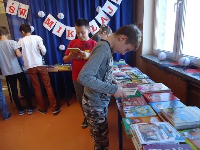 Co słychać w bibliotece? Nowości czytelnicze już w naszej bibliotece W roku szkolnym 2016/2017 nasza placówka realizuje "Narodowy Program Rozwoju Czytelnictwa.