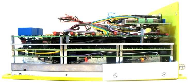 NPC DSC + FPGA 150 A, 600 V Chłodzony cieczą Kondensatory suche