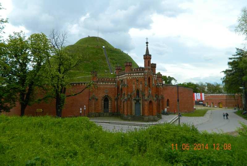 mu, bo pochodząca z lat