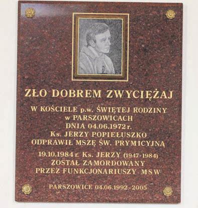 Zbigniew Buła, proboszcz z Tymowej, który jako kleryk odbywał służbę wojskowa w Bartoszychach, gdzie kilkanaście lat wcześniej przebywał także ks. Jerzy. Przy ołtarzu stanął także ks.