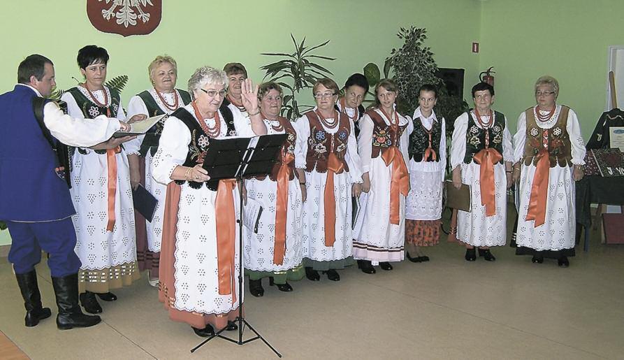 Remont i nowoczesne wyposażenie budynku daje również możliwość zaoferowania mieszkańcom naszej gminy nowych form spędzania wolnego czasu. Będzie ona skierowana zarówno do dzieci, jak i dorosłych.