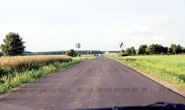 6 W Naszej Gminie Inwestycje sierpień 2009 Drogi gminne - inwestycje 2009 roku Udało się pozyskać środki z zewnątrz Dla gospodarczego rozwoju gminy Włocławek 2009 jest dobrym rokiem Droga Łagiewniki