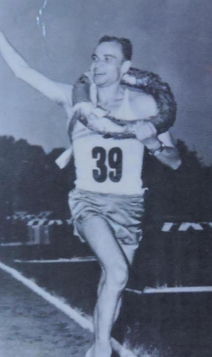 Albin Czech (AZS Białystok) w 1961 roku zdobył 2 tytuły Mistrza Polski Seniorów.