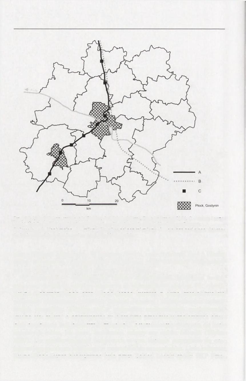 112 Rye. 39. Linie kolejowe w regionie Rocka A - linie kolejowe, B - planowana CMK, C - stacje i przystanki. Źródto: opracowanie wtasne na podstawie wybranych materiałów kartograficznych.