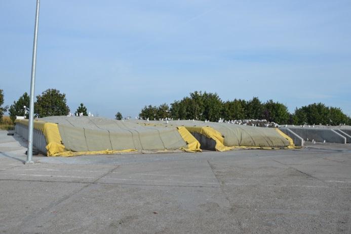 Sortownia odpadów (komunalnych zmieszanych i surowcowych), Osnowo (foto: Osnowo, wrzesień 2015r).