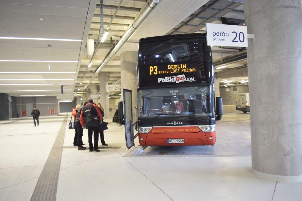 Polski Bus Podejdźmy w kierunku kas