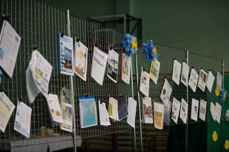 Żeby wziąć udział w konkursie, trzeba było przygotować gazetkę szkolną, którą chciałby przeczytać Jan Paweł II.