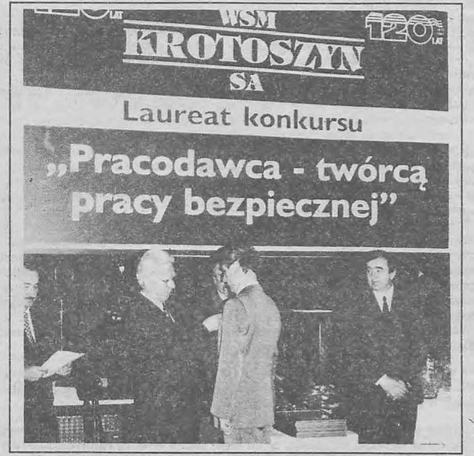 Przez bibliotekę rozdrażewską przewinęło się w ciągu lat około dwudziestu osób. W 1976 roku za biurkiem z kartoteką czytelników usiadła Teresa W ójcik, która pracuje do dzisiaj.