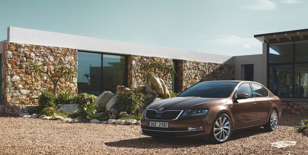 ŠKODA OCTAVIA L&K ROK MODELOWY 2018 Pakiet przeglądów w standardzie* www.skoda-auto.pl/nowaoctavia LIMUZYNA COMBI 1.8 TSI/132 kw (180 KM) 107 830 zł 111 900 zł 1.