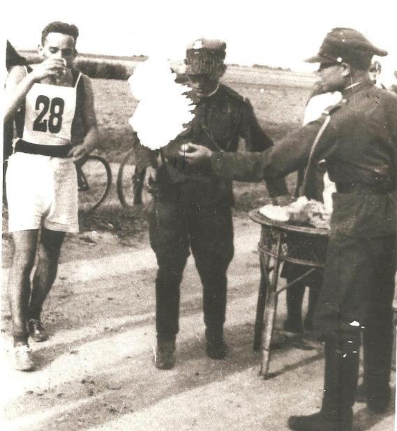 Numerami oznaczeni są trzej najlepsi zawodnicy: 1 Szczepan Soduła (Strzelec Łódź), 2 Józef Sitko (Pogoń