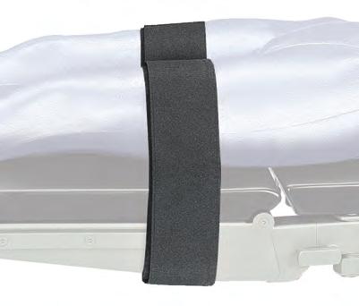 THIGH HOLDER WS 44.0 to immobilize the thigh of the patient on the operating table. Includes a stainless catch fastened to the side rail of the table and a strap (width: 100 mm).