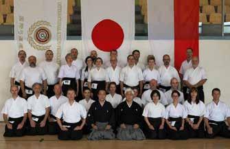 Kyudo japońskie łucznictwo Michał Mazurek, Prezes Polskiego Stowarzyszenia Kyudo: Pierwsze udokumentowane prezentacje kyudo w Polsce miały miejsce w połowie lat 90. XX wieku. Wiosną 1999 r.