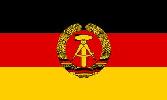 Niemiecka Republika Demokratyczna Monopol i centralizm: tylko administracja państwowa, partie polityczne, organizacje społeczne mogły być właścicielami mediów.