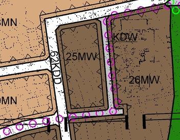 zamontowana jest rura kanalizacyjna. Powierzchnia pomieszczenia wynosi 14,57 m 2. 3. Lokal niemieszkalny D07: Posadzka betonowa. Ściany są otynkowane i pomalowane. Drzwi ażurowe drewniane.