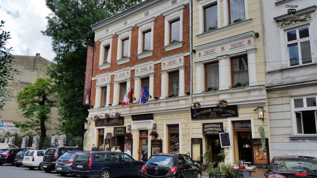 Jeśli lubicie kuchnię azjatycką i japońską, to na rogu ulic Bożego Ciała i Miodowej mieści się kolejna restauracja tym razem z kuchnią fusion.