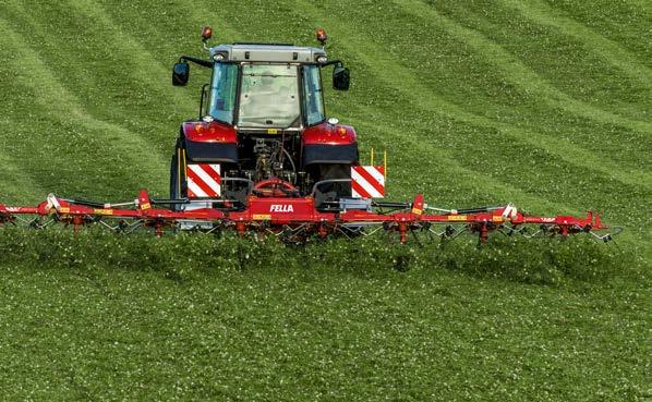 Spokojna praca przetrząsacza siana w każdej sytuacji Bardzo dobre właściwości nadążne na zakrętach i najeżdżania przy zjazdach z góry