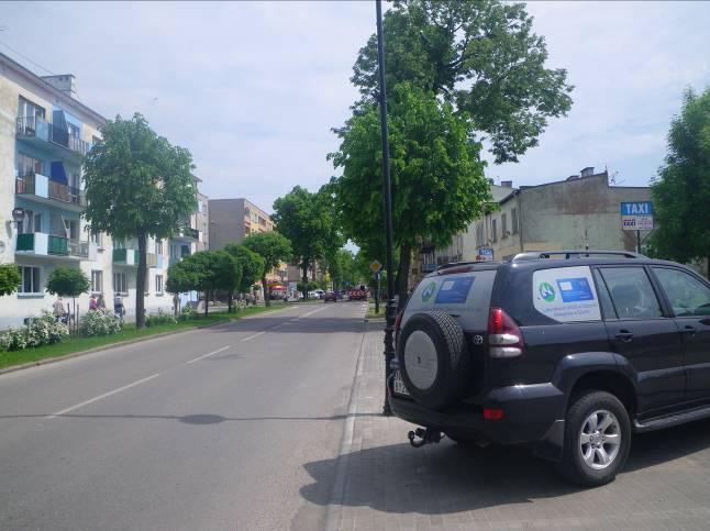 społecznej dla dzieci, miejsca rekreacyjne przy wzdłuż promenady nad jeziorem.