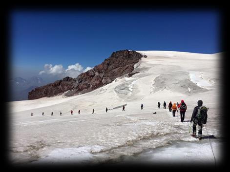 następnie wyruszamy do Rosji, do Azau miejscowości, z której wyrusza się na Elbrus.