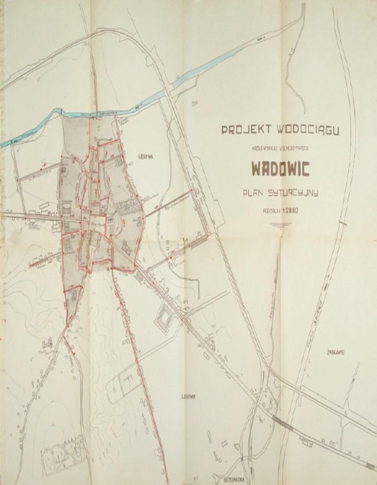 Znaczna część mieszkańców miasta pobierała wodę z różnych potoków, sadzawek oraz studni.