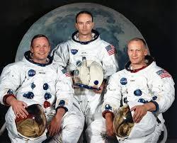 Dowódca: Neil Armstrong