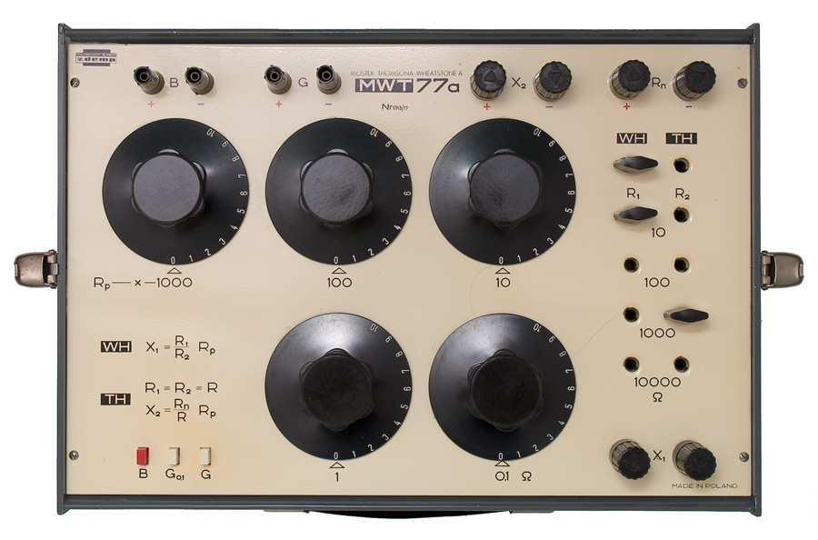 Laboratoryjny mostek Wheatstone a/thomsona