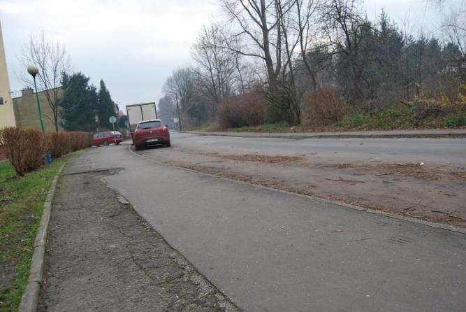 Kwestie te poruszali także uczestnicy badań społecznych mieszkańcy związani z Podobszarem 4, wskazując nie tylko bezpośrednio na ten problem, ale również na zły stan techniczny budynków użyteczności