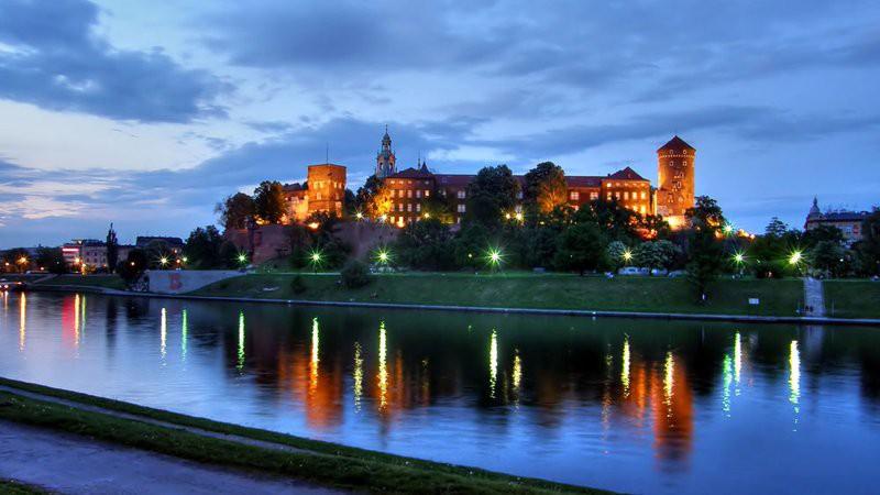 W Polsce jest co podziwiać! Warto przyjechać nie tylko do nastrojowego Krakowa czy Zakopanego, ale koniecznie trzeba zahaczyć o Trójmiasto, Wrocław czy Poznań.