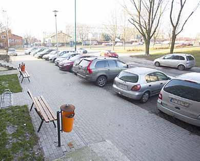 Wyszyńskiego 8 wymiana zniszczonej siatki na ogrodzenie betonowe Roboty drogowe Przeprowadzono roboty drogowe na powierzchni 889,06 oraz powstało 70 nowych miejsc