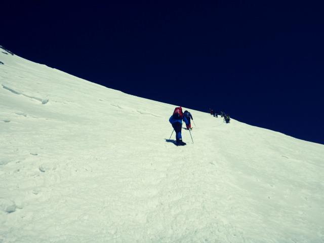 Beczki 3 800 m n.p.m. Nazwa pochodzi od zlokalizowanych na tej wysokości beczek po paliwie rakietowym.