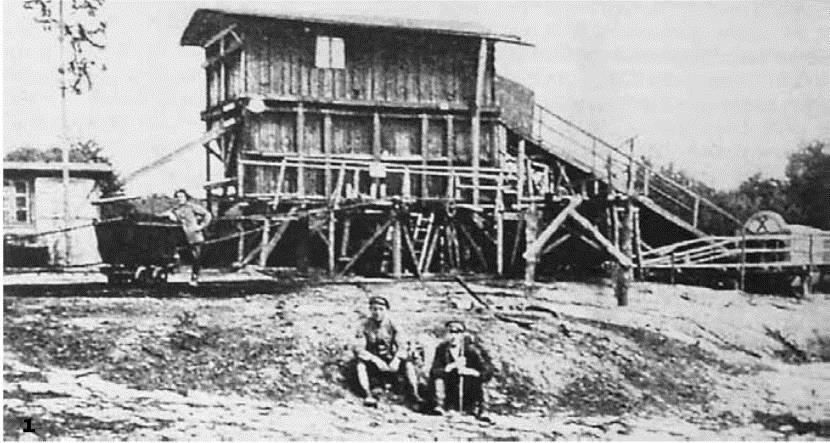 Rozdział 3 Fot. 3.8. Wieża wydobywcza kopalni Augusta (Zabawa 2005) Spółka Albrechtsdorfer Bergwerk na południe od wsi Olbrachtów otworzyła kopalnię Ottilie (1901-1913).