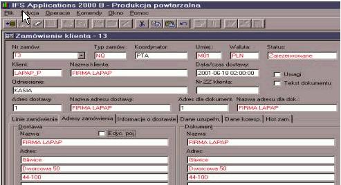 Rysunek 4: Zamówienie klienta/adresy zamówienia Dane są pobierane przez system z wartości domyślnych zdefiniowanych wcześniej na ekranie Klient. Jeżeli pole Edyc. Poj.