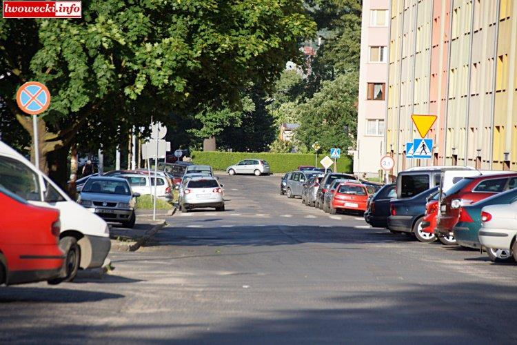 Kolejnym elementem przebudowy będzie ulica Słowackiego, która po przebudowie będzie dwukierunkowa a oprócz tego na górce, na pasie zieleni powstanie tam też parking.