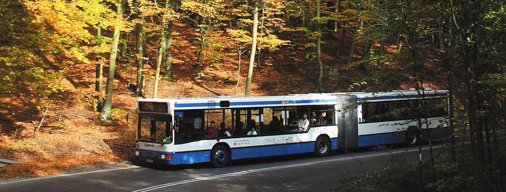 Transport miejski i regionalny 04 2014 Fot. 1. Autobus MAN NG272, PA Gryf, Gdynia, ul.