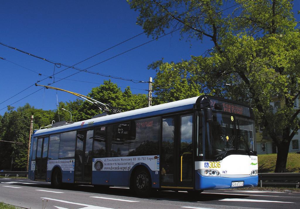 Transport miejski i regionalny 04 2014 Fot. 2. Trolejbus Solaris Trollino 12AC, Gdynia, al.