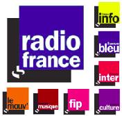 Radiofonia publiczna podzielona jest na Radio France, które nadaje na terytorium Republiki oraz RFI (Radio France International)