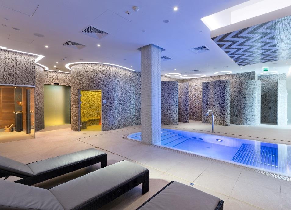 Integralną częścią The SPA jest również kameralna przestrzeń Level Up z jacuzzi, sauną fińską, łaźnią rzymską, prysznicami wrażeń oraz oddzielnym pokojem do masażu.